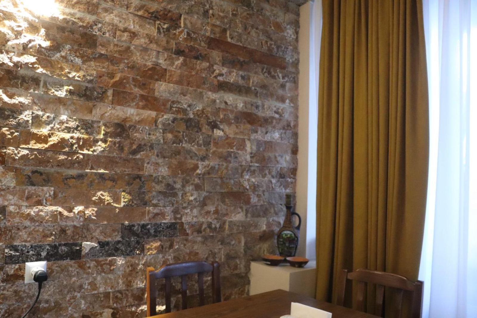 Guesthouse Relax In Kazbegi Eksteriør billede